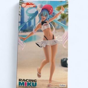 Hatsune Miku Summer Figure